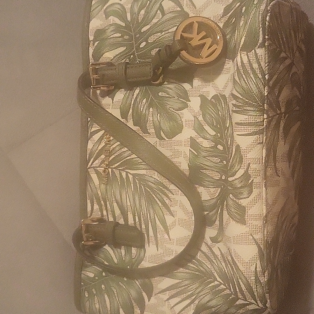 Michael Kors purse and wallet
